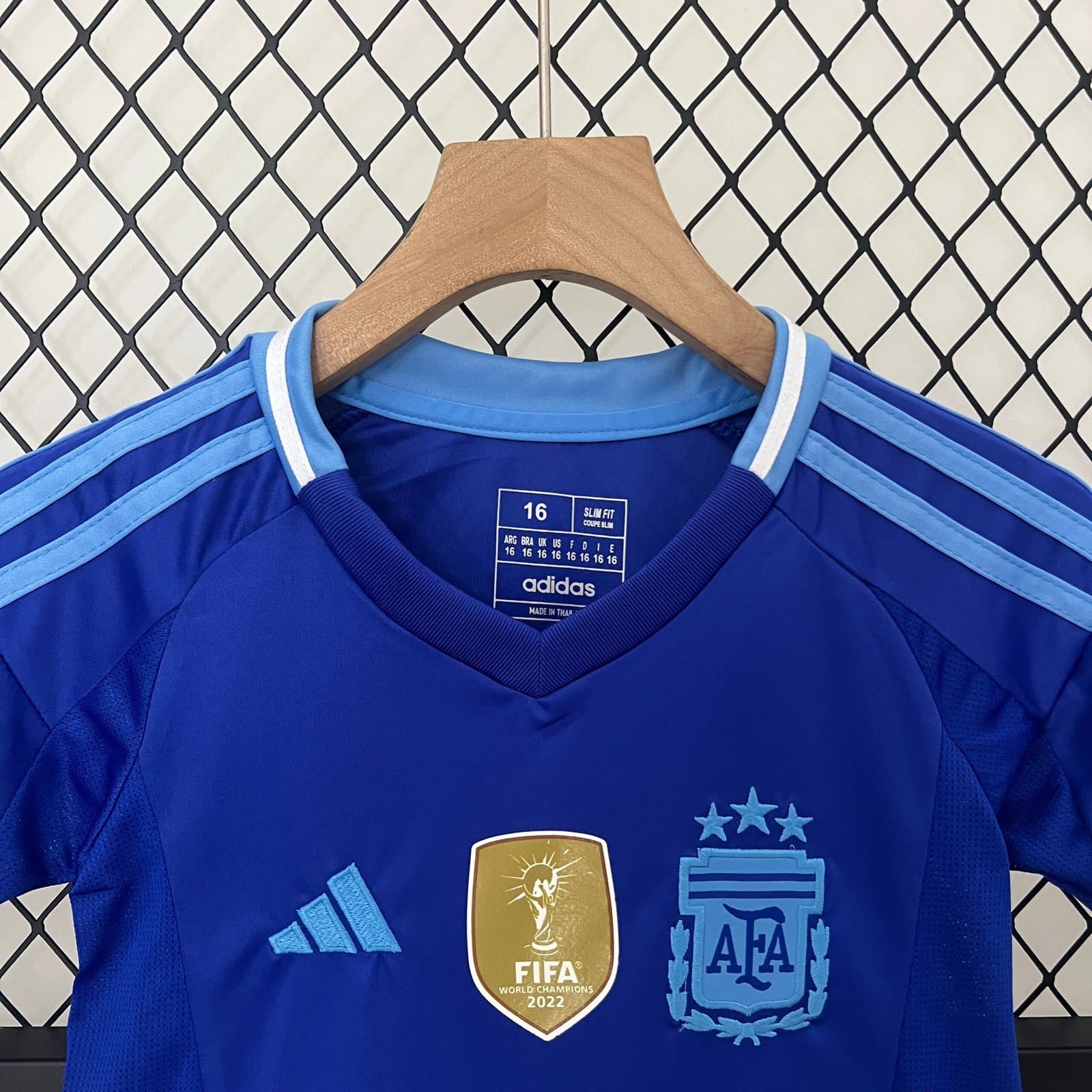 Argentina 2024 Niño 2ª Eq. — vista trasera