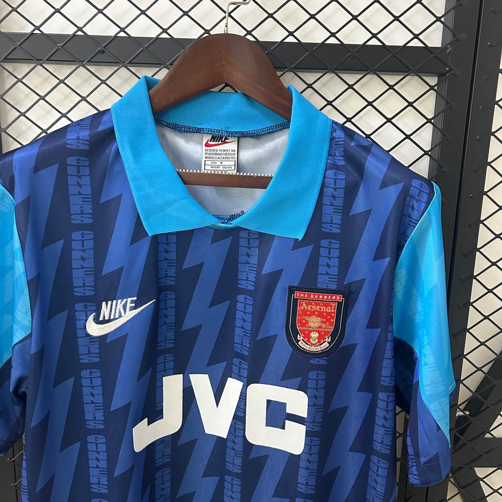 Arsenal 1994/95 2a Eq. — vista trasera