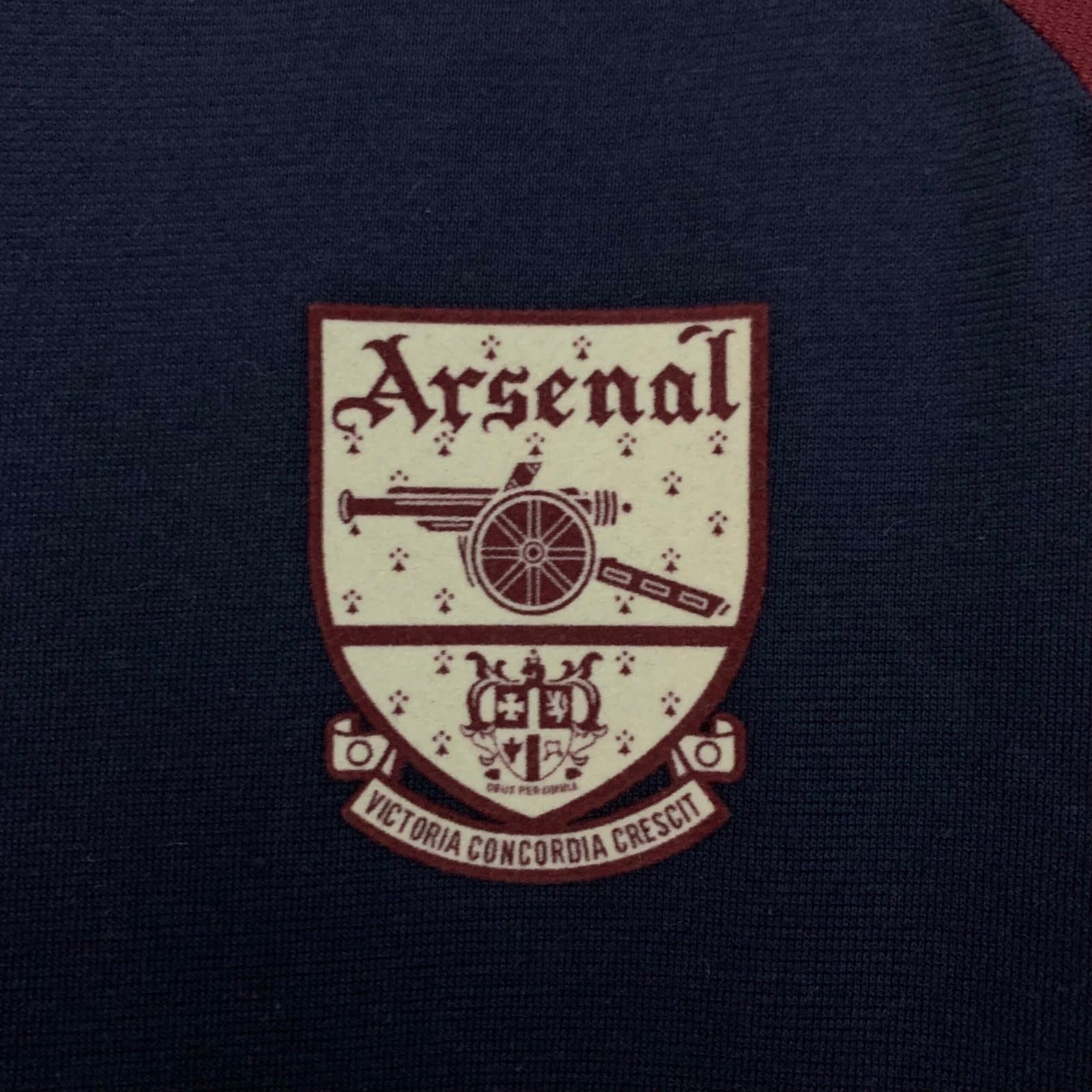 Arsenal Ed. Especial Retro — detalle