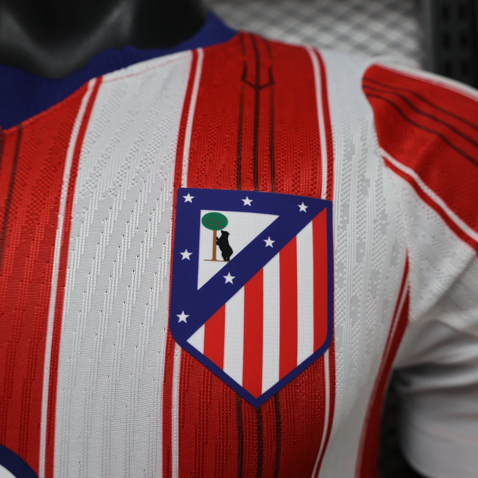 Atlético de Madrid 2026/27 1a Eq. (Ed. Jugador) — vista trasera