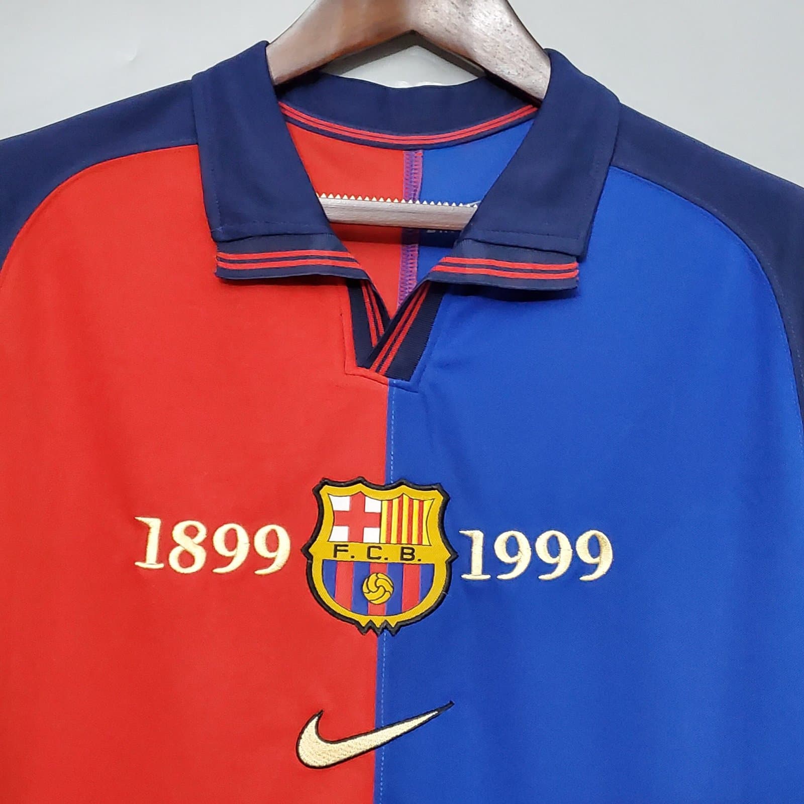 FC Barcelona 1998/99 1a Eq. — vista trasera