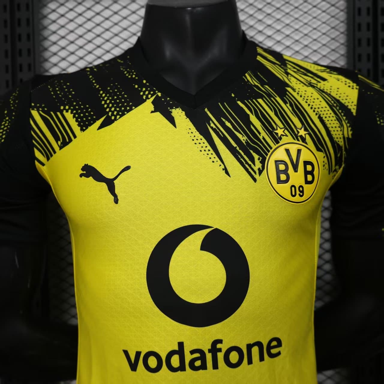 Borussia Dortmund 2025/26 1a Eq. (Ed. Jugador) — vista trasera