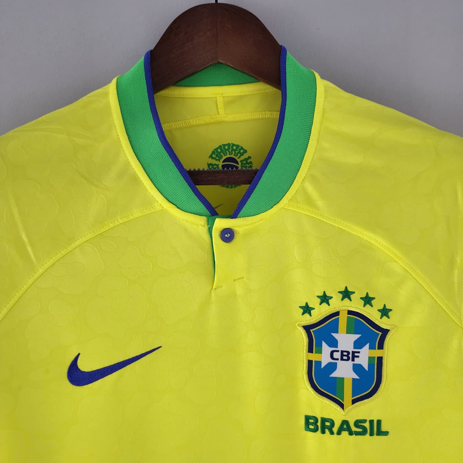 Brasil Qatar 2022 1a Eq. — vista trasera