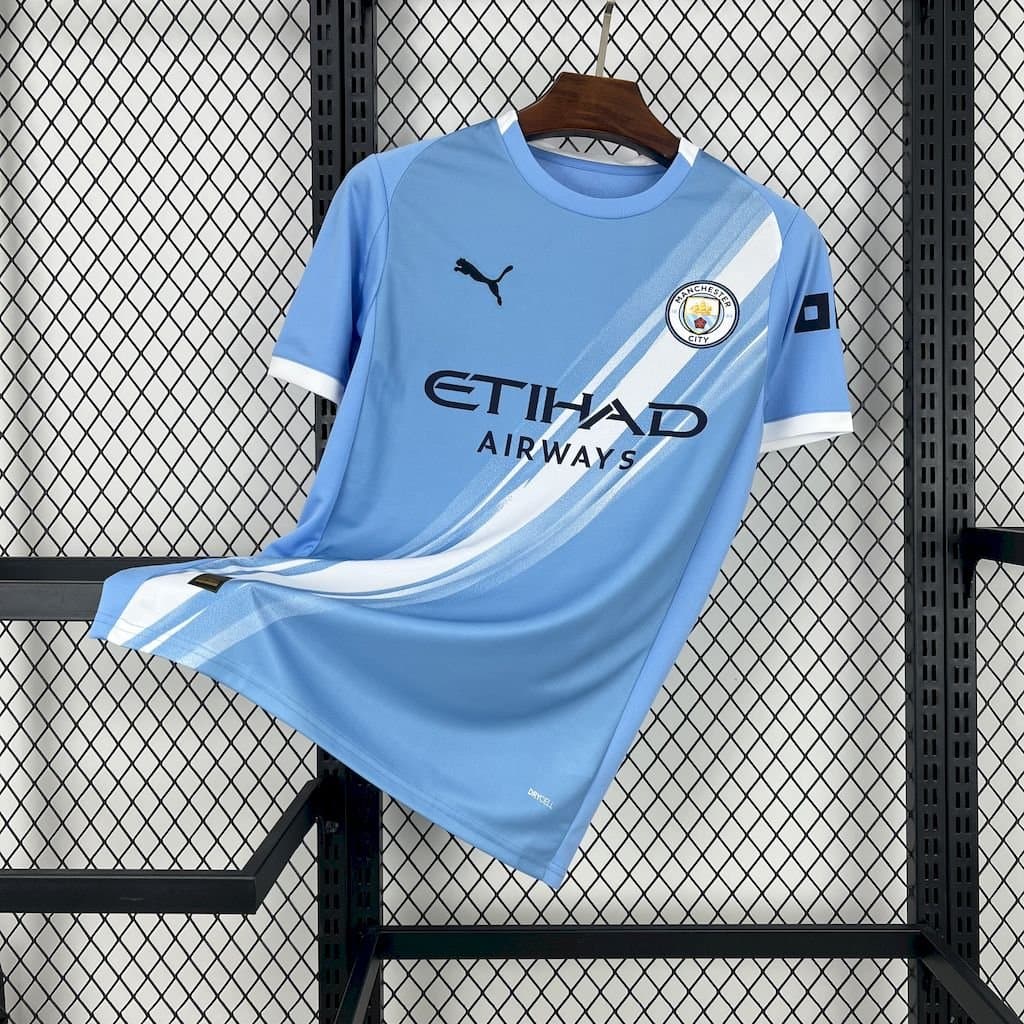 Man. City 2025/26 1a Eq. — vista frontal