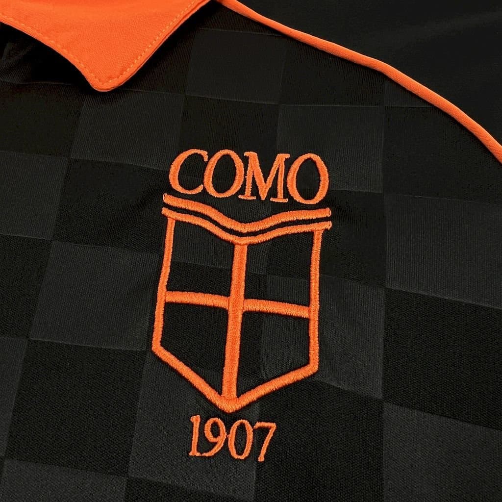 Como 2025/26 3ª Eq. — vista trasera