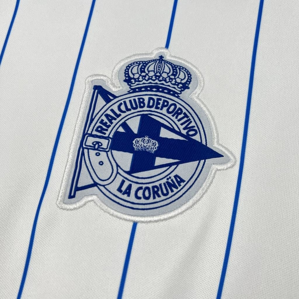 Deportivo de La Coruña 2025/26 Retro — vista trasera