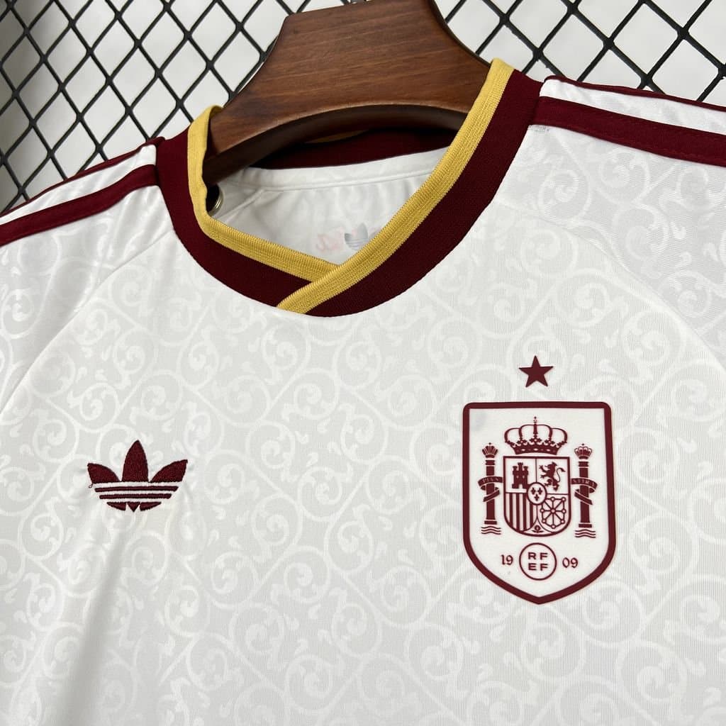 España 2026 2a Eq. Niño — vista trasera