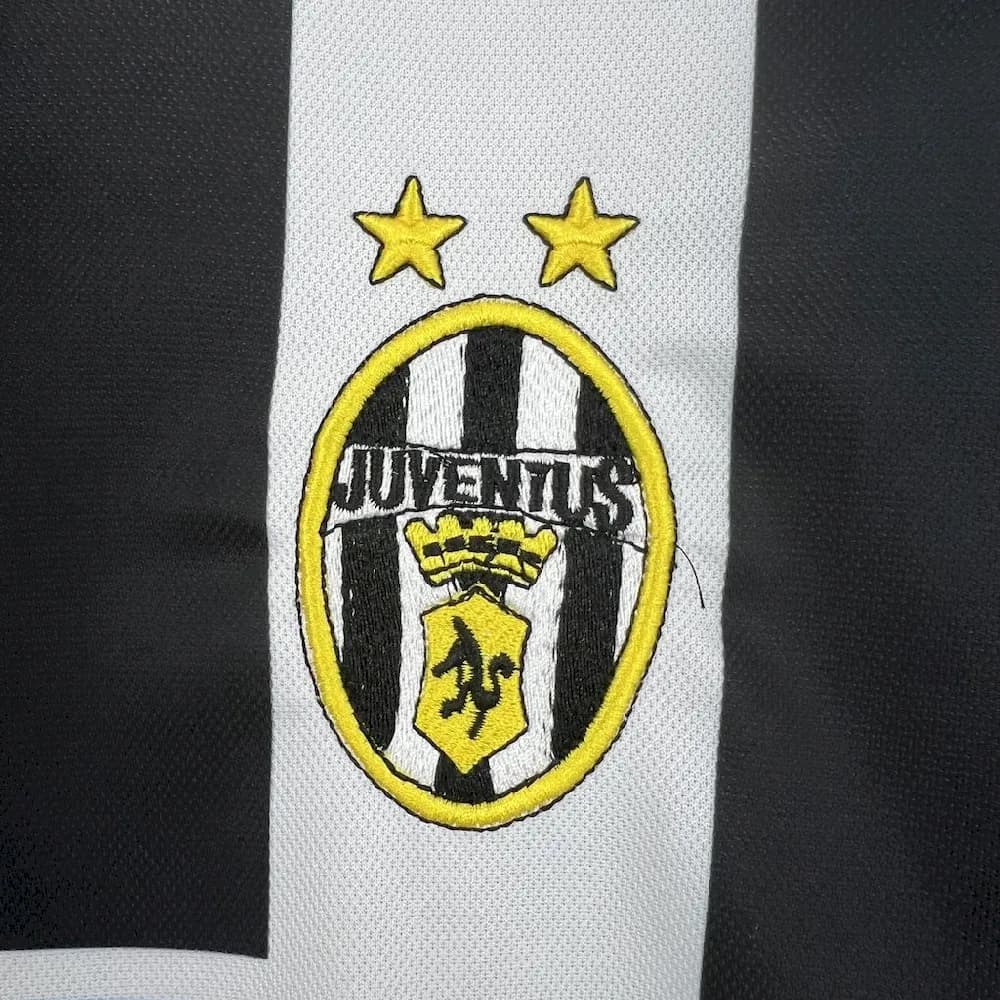 Juventus 1999/00 1a Eq. — vista trasera