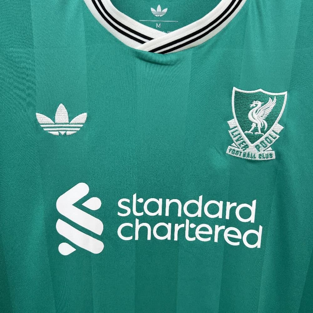 Liverpool 2025/26 3a Eq. — vista trasera