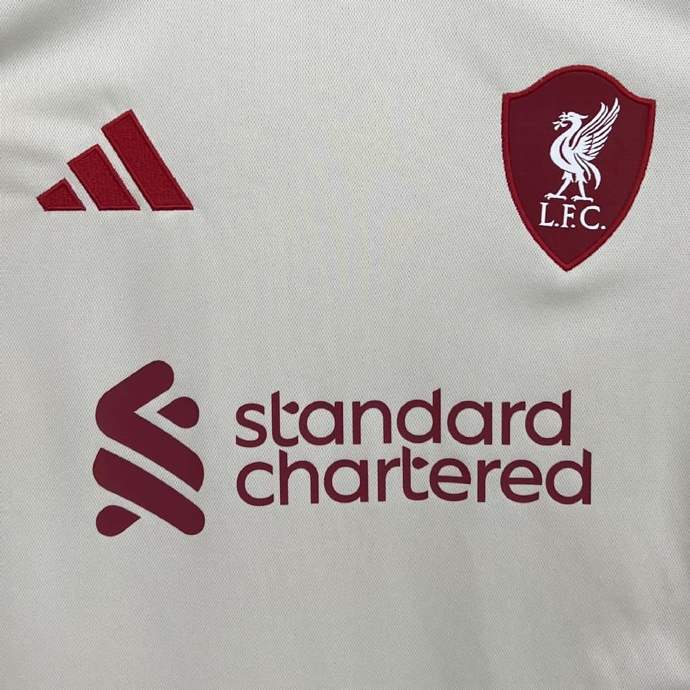 Liverpool 2025/26 2a Eq. — vista trasera
