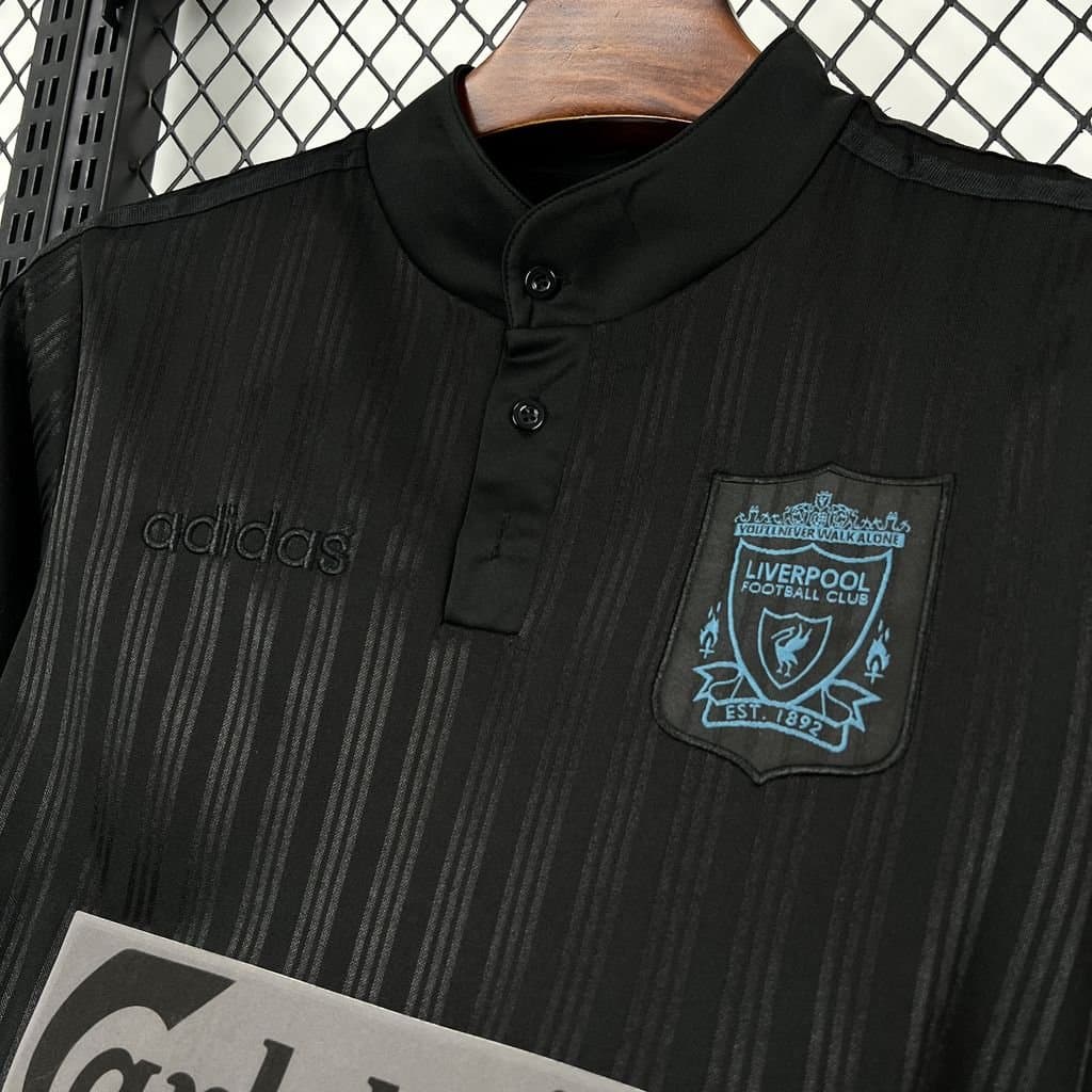 Liverpool 1995/96 3a Eq. — vista trasera