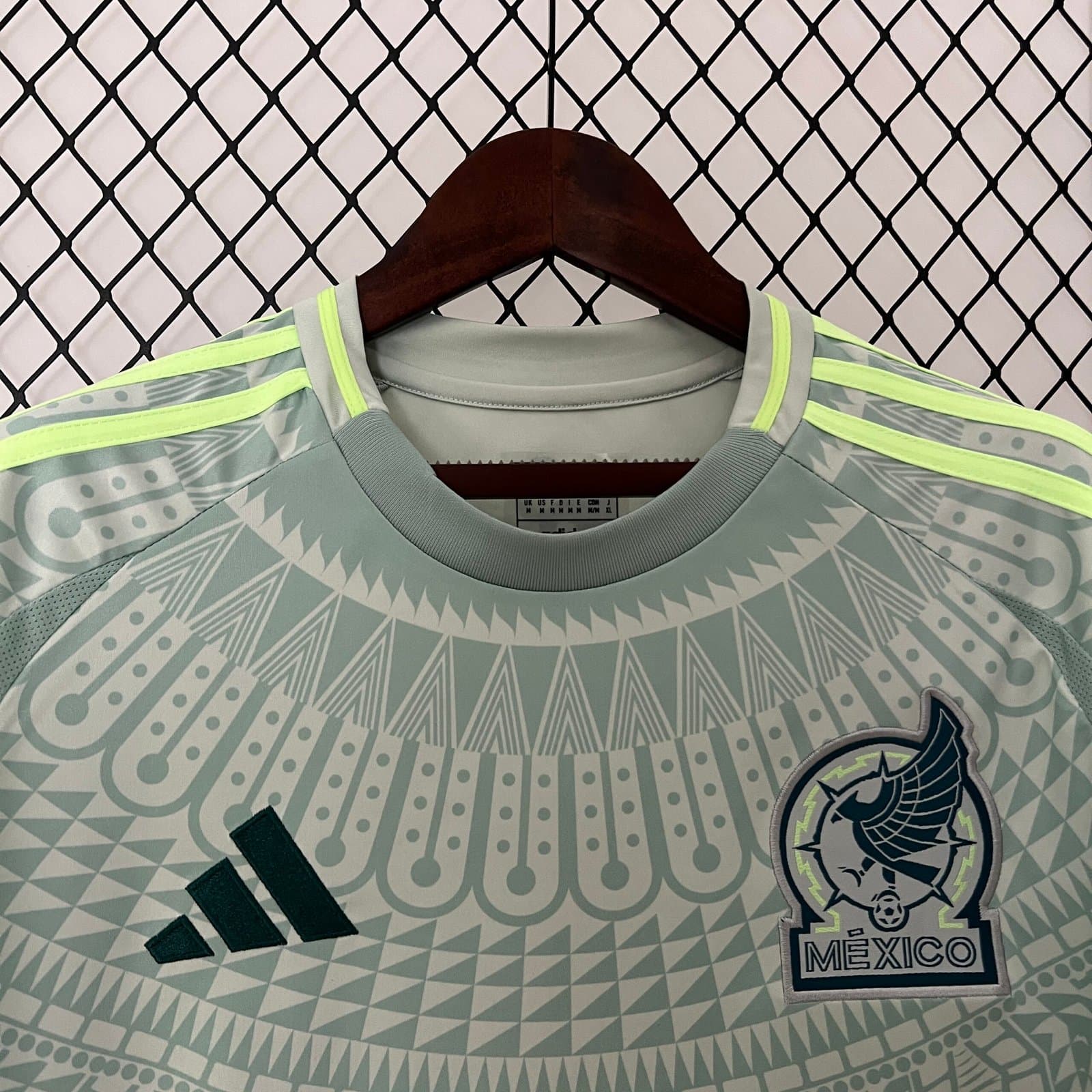 México 2024 2a Eq. — vista trasera