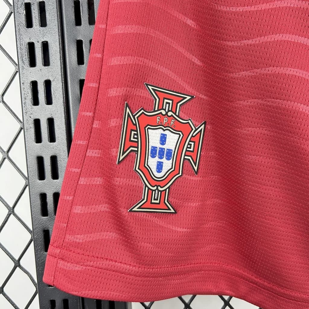 Portugal 2026 Pantalón Rojo — vista trasera