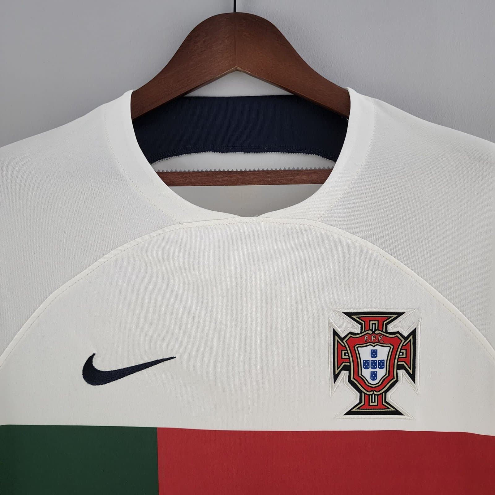 Portugal Qatar 2022 2a Eq. — vista trasera