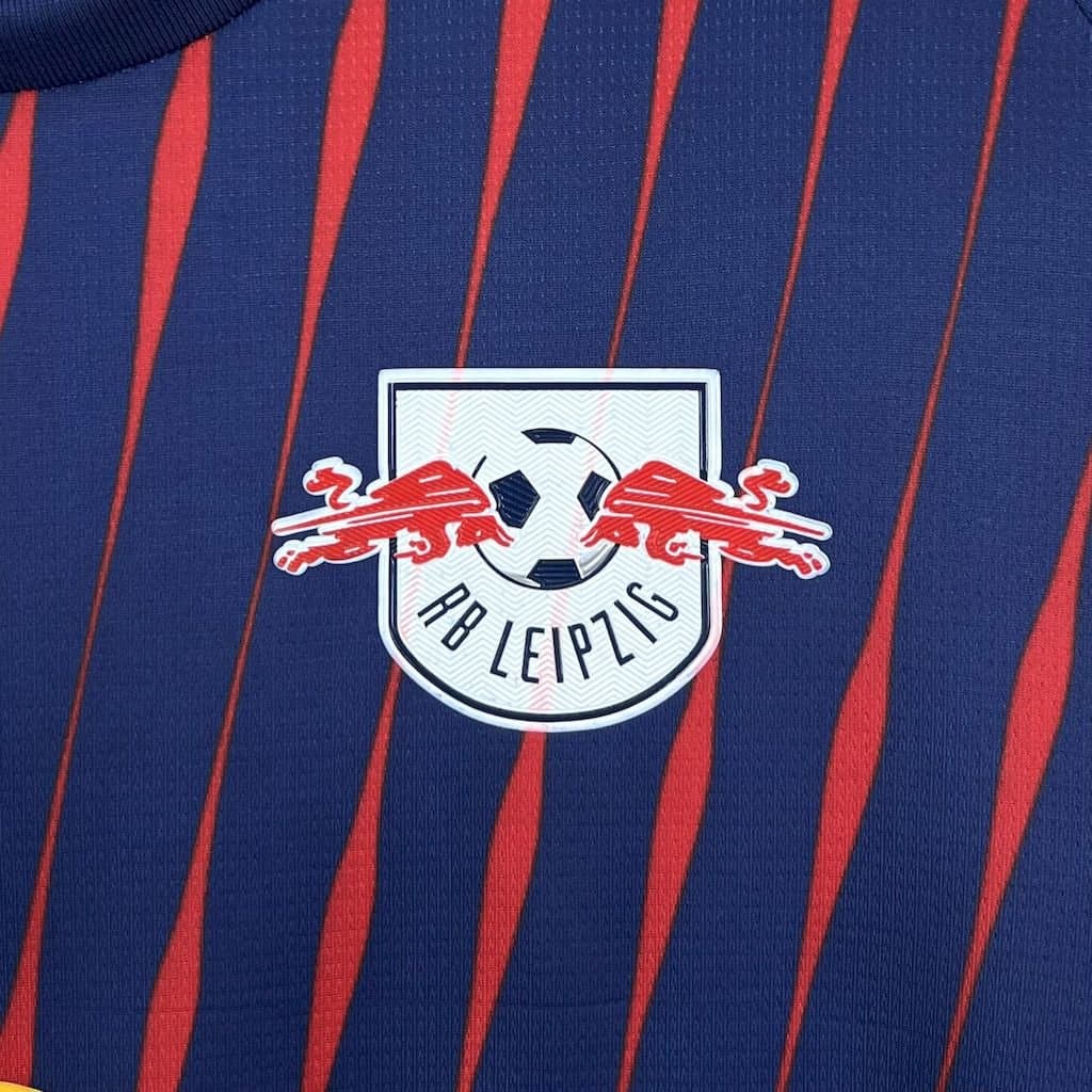 RB Leipzig 2025/26 2ª Eq. — vista trasera