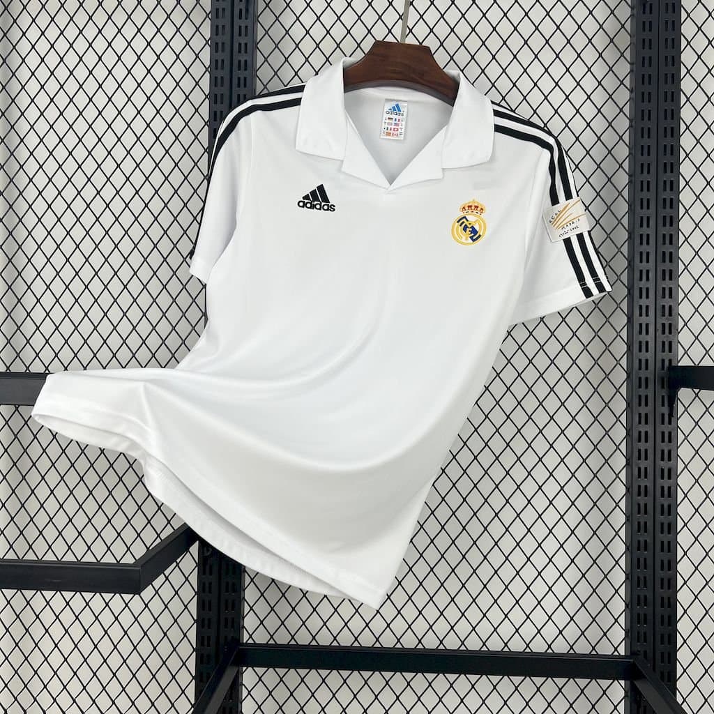 Real Madrid 2001/02 1a Eq. — vista frontal