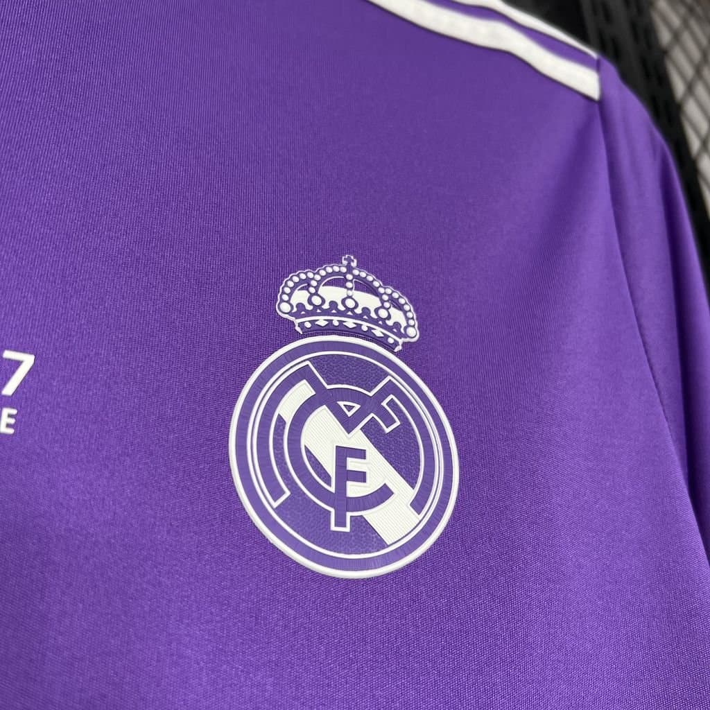 Real Madrid 2016/17 2a Eq. — vista trasera