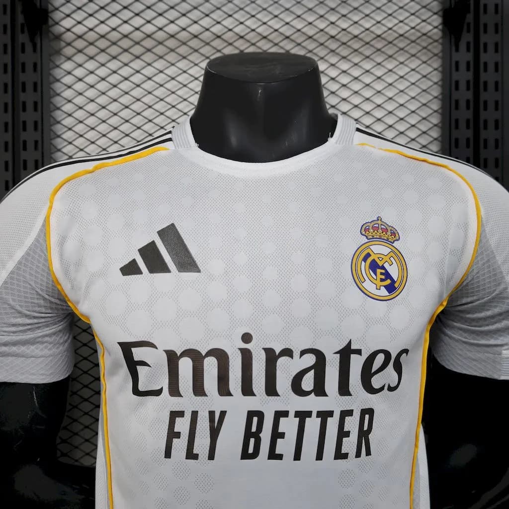 Real Madrid 2025/26 1a Eq. (Ed. Jugador) — vista trasera