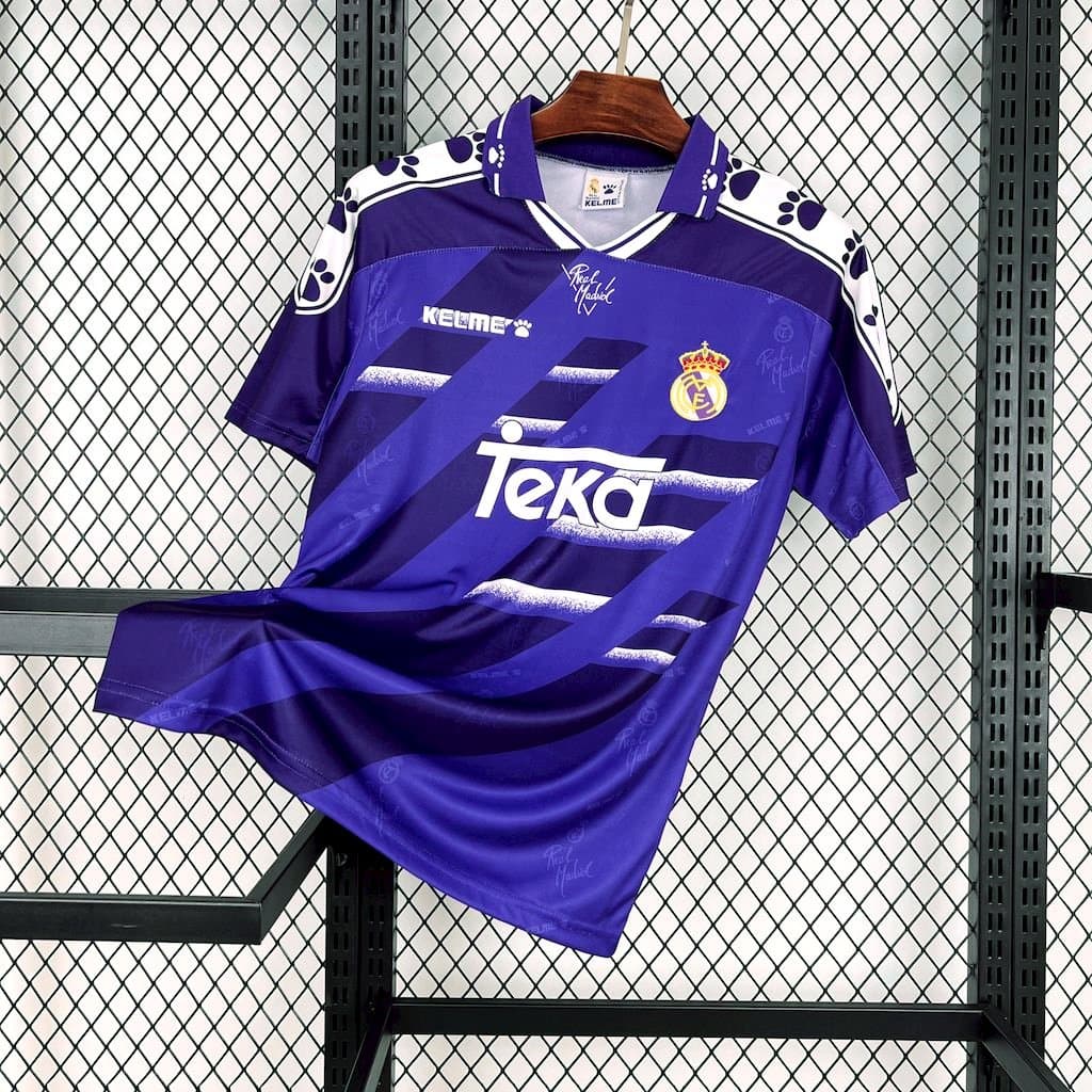 Real Madrid 1994/96 2a Eq. — vista frontal