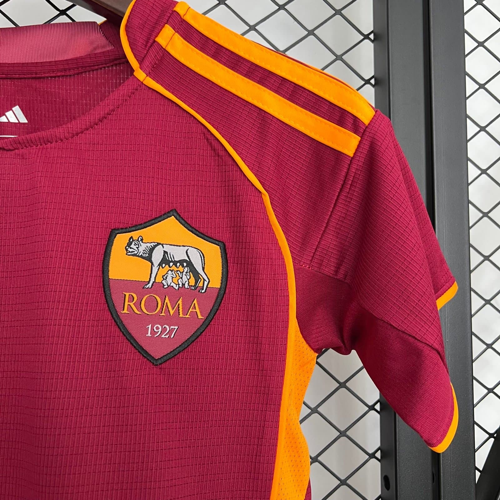 AS Roma 2025/26 1a Eq. Niño — vista trasera