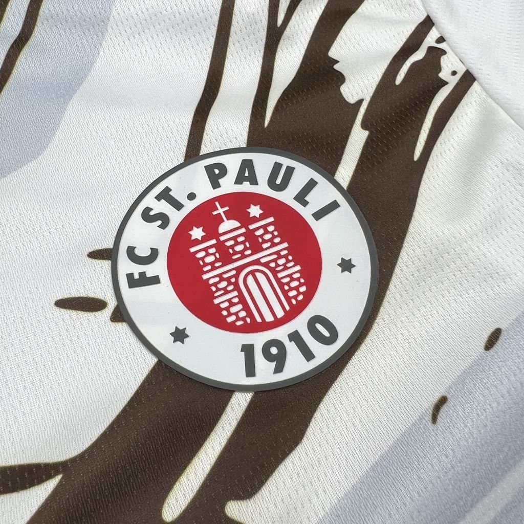 ST. Pauli 2026/27 2a Eq. — vista trasera