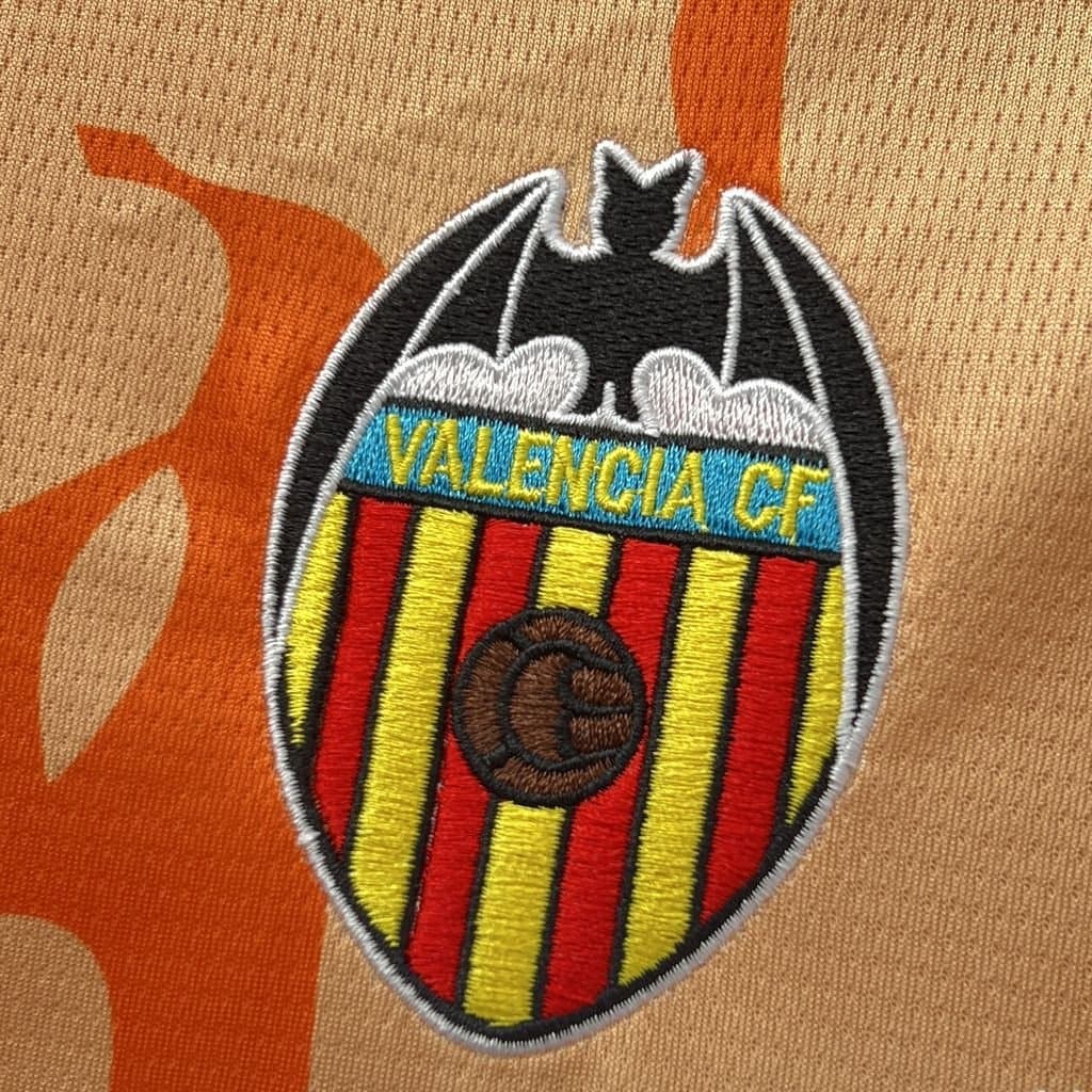 Valencia 2025/26 Retro — vista trasera