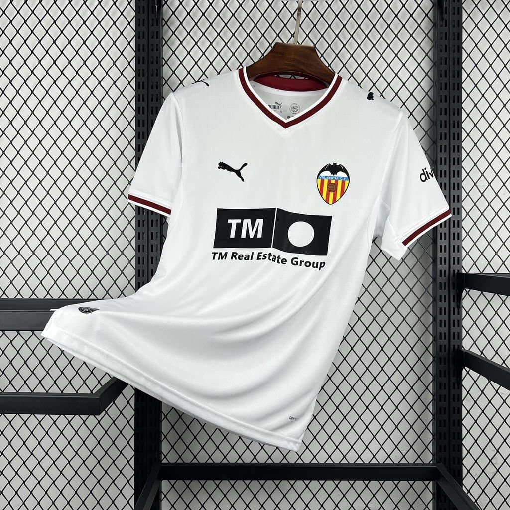 Valencia 2026/27 1a Eq. — vista frontal