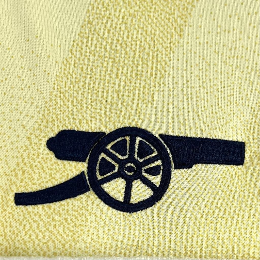 Arsenal 2026/27 3a Eq. — vista trasera