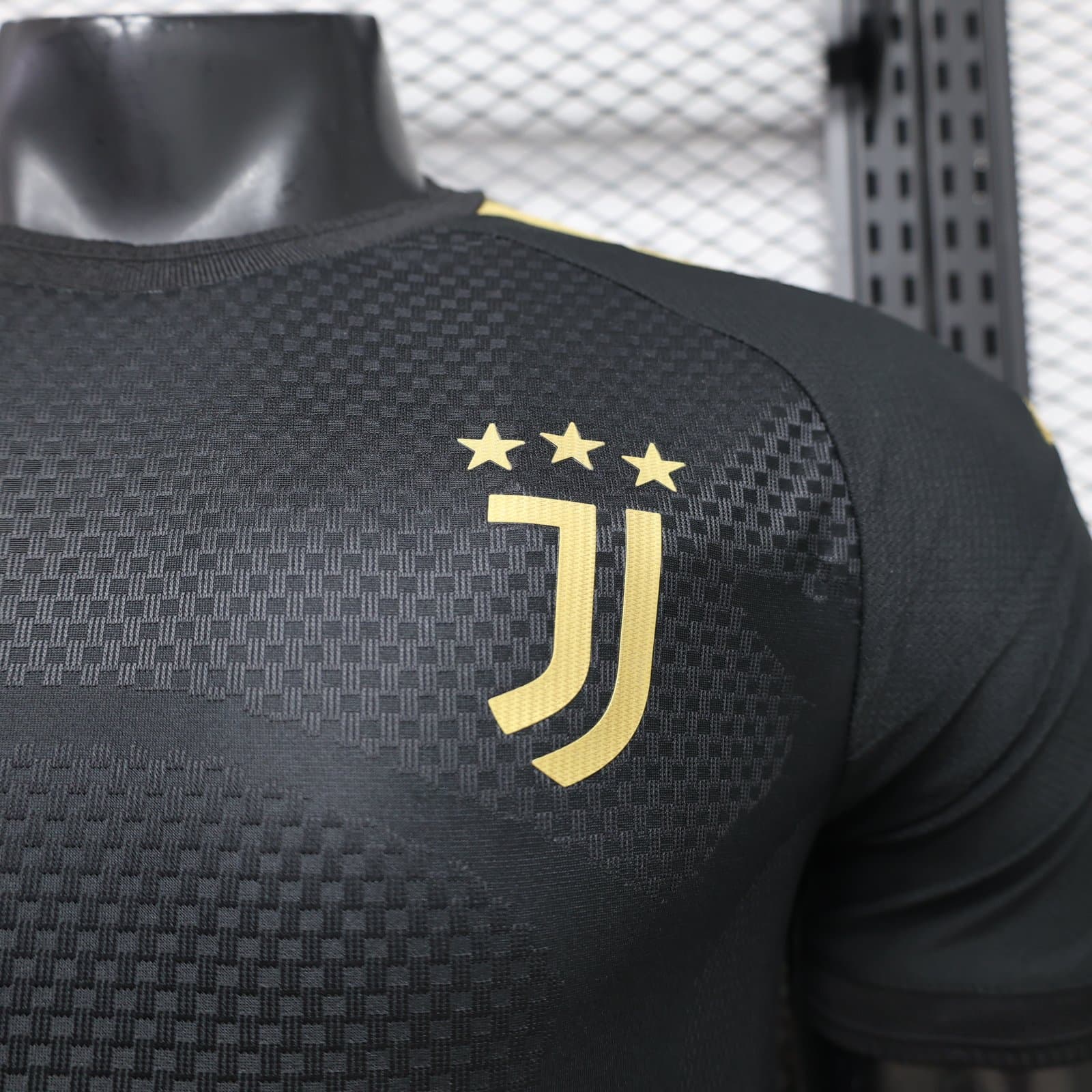 Juventus 2026/27 3a Eq. (Ed. Jugador) — vista trasera