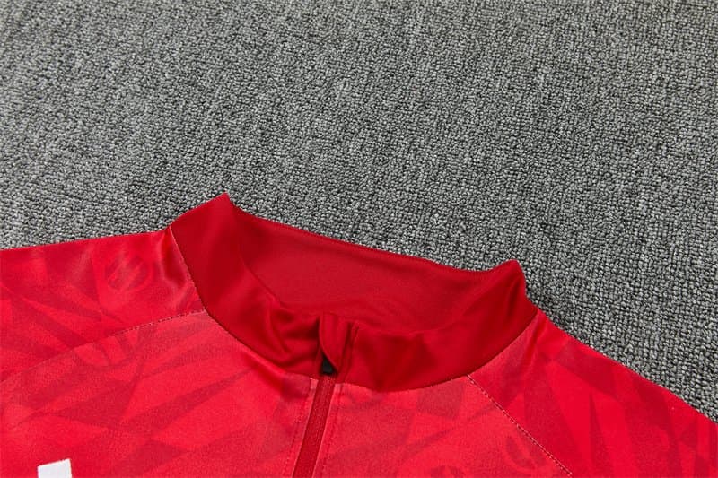 Liverpool 2026/27 Chándal — detalle