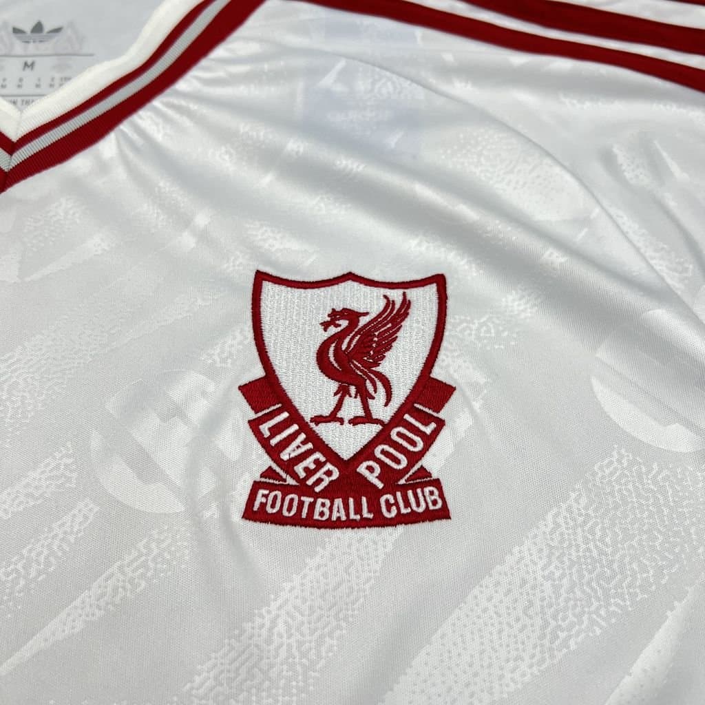 Liverpool 2026/27 2a Eq. — vista trasera
